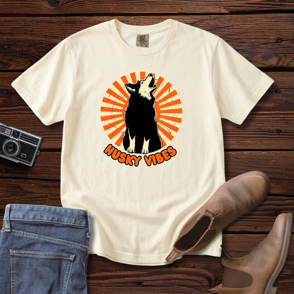 Husky Vibes Retro Tee