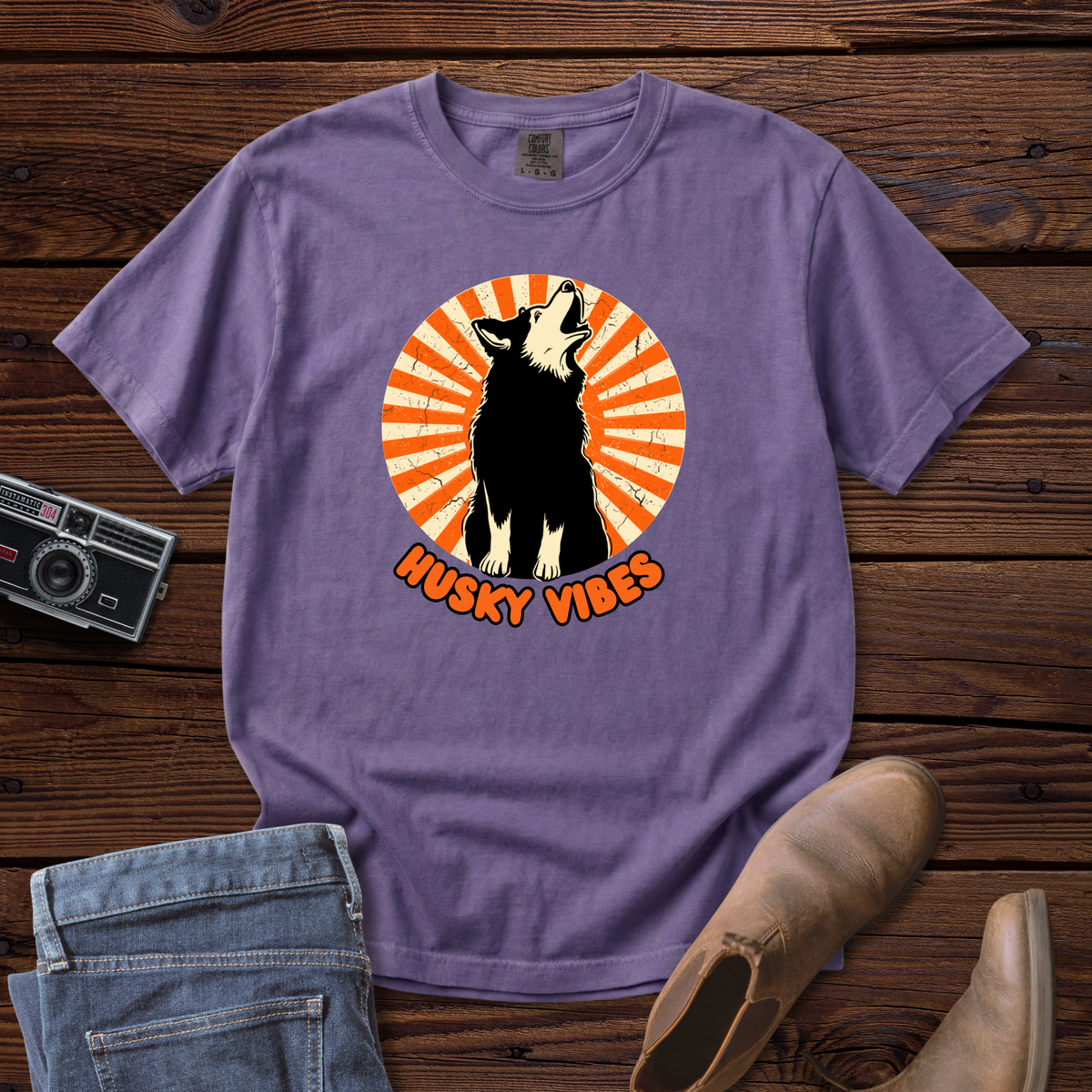 Husky Vibes Retro Tee