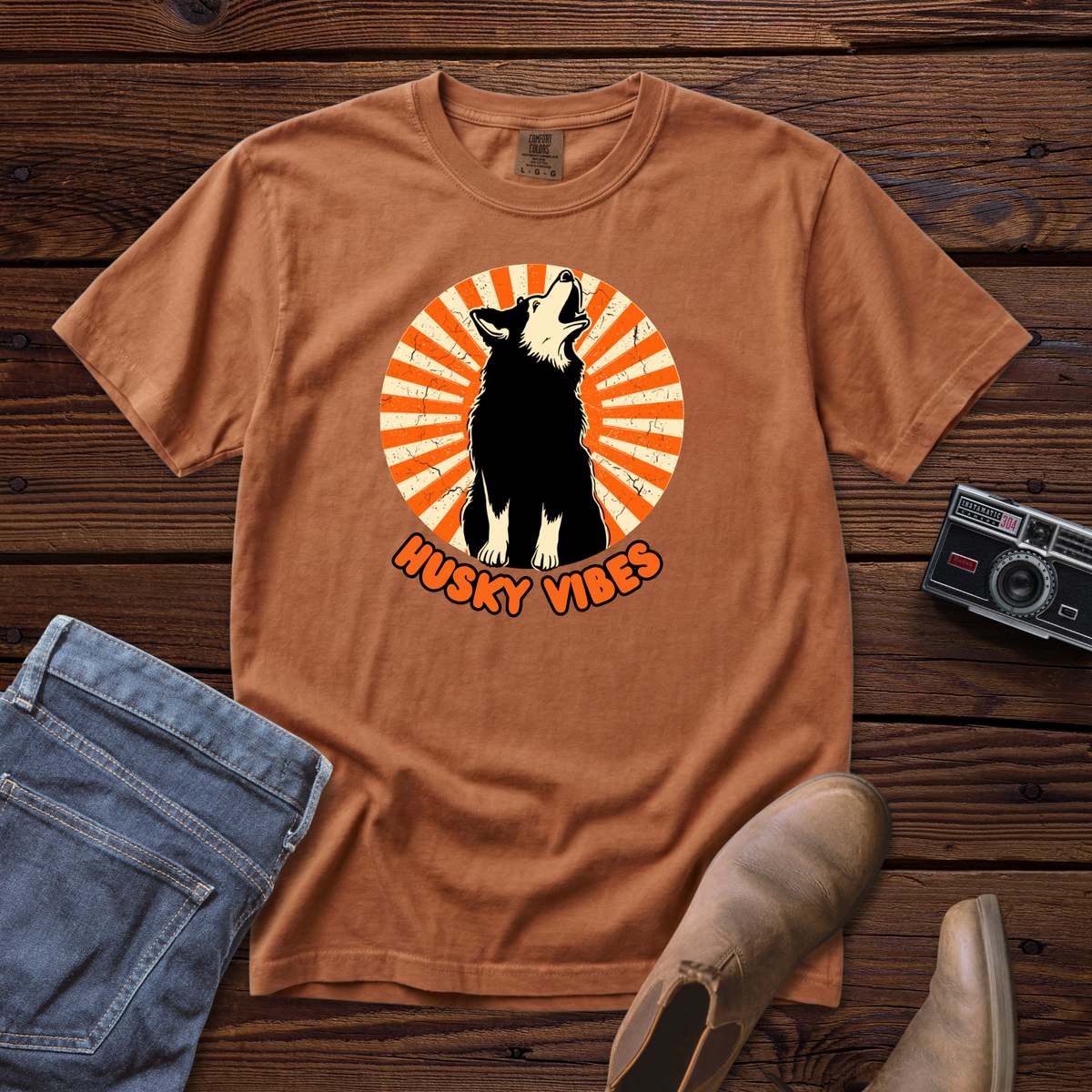 Husky Vibes Retro Tee